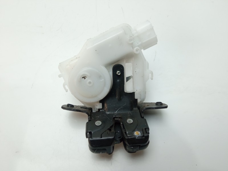 Recambio de cerradura maletero / porton para toyota yaris active referencia OEM IAM 6935002090  
