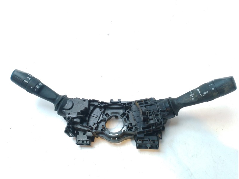 Recambio de mando limpia para toyota c-hr referencia OEM IAM 84652F4020 84140F4050 