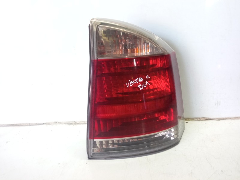 Recambio de piloto trasero derecho para opel vectra c berlina comfort referencia OEM IAM 13131002  