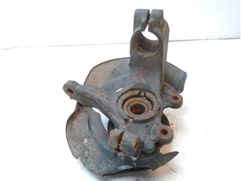 Recambio de mangueta delantera izquierda para mazda 3 berlina (bk) 2.0 diesel cat referencia OEM IAM BR5S33031  