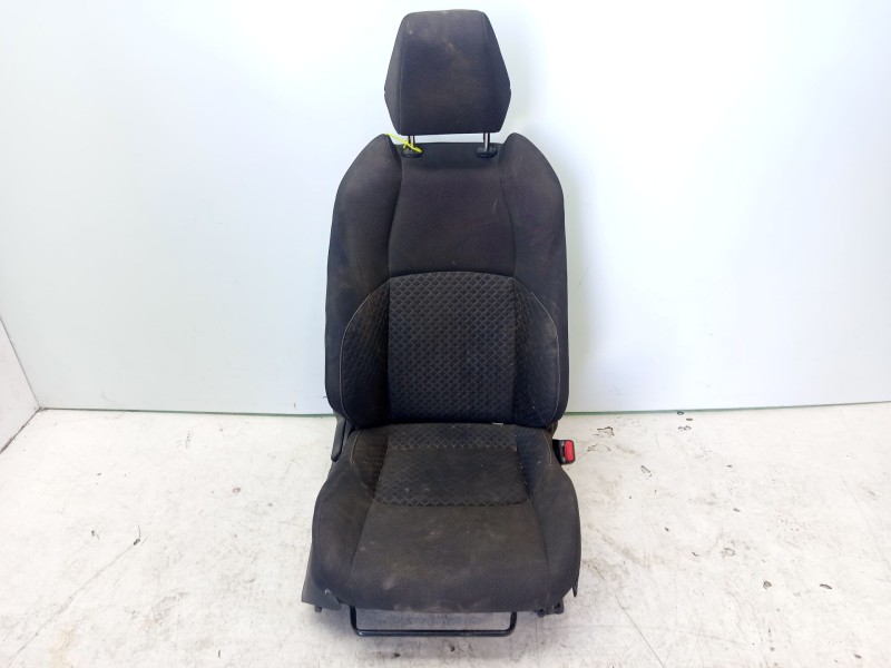 Recambio de asiento delantero derecho para toyota c-hr referencia OEM IAM 71073F4360C0 71551F4010 / 71013F4010 71071F4290C1 / 72
