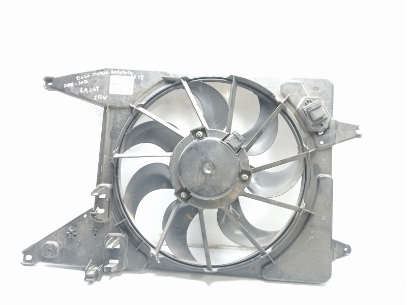 Recambio de electroventilador para dacia sandero ambiance referencia OEM IAM 8200765566 820076556B 