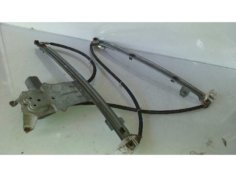 Recambio de elevalunas delantero derecho para citroën xsara picasso 1.6 hdi 90 exclusive plus referencia OEM IAM 0130821762  