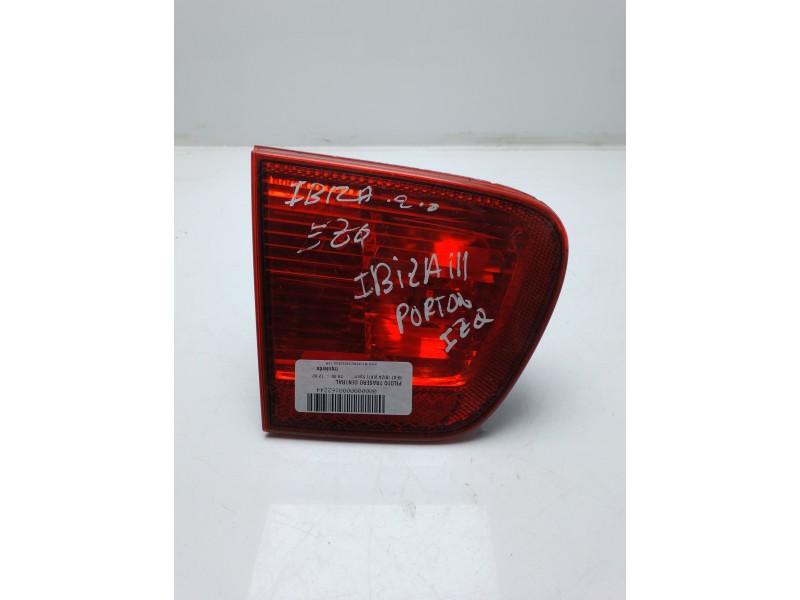 Recambio de piloto trasero central para seat ibiza (6k1) free sky referencia OEM IAM   