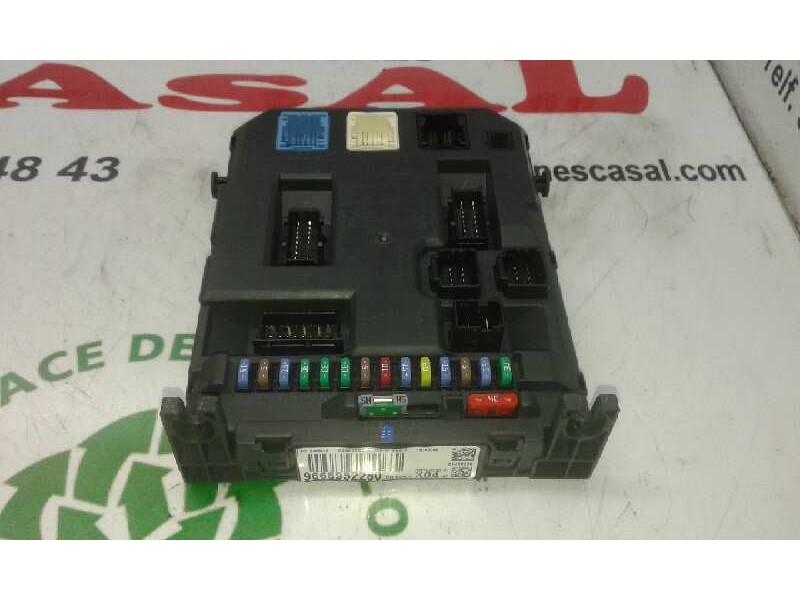 Recambio de caja reles / fusibles para citroën c3 1.4 audace referencia OEM IAM 9666952280 22661F01 