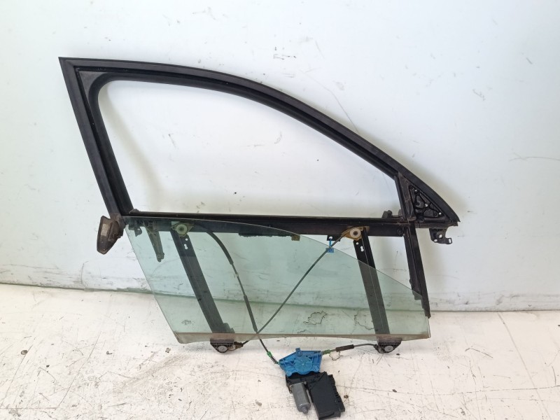 Recambio de elevalunas delantero derecho para audi a4 avant (8e) 1.9 tdi (96kw) referencia OEM IAM 8E0837462C  