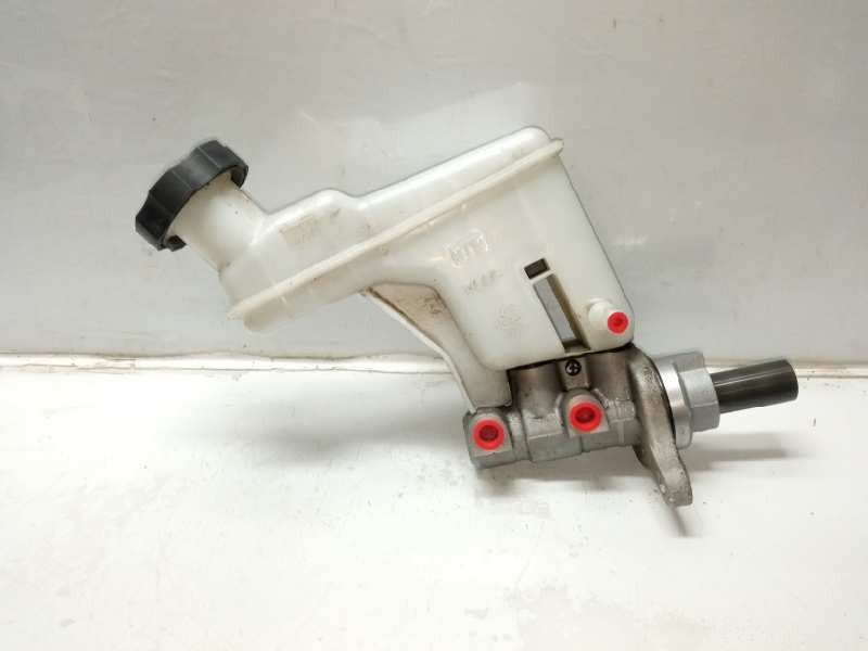 Recambio de bomba freno para hyundai ix35 style 2wd referencia OEM IAM 21162  