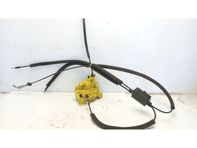 Recambio de cerradura puerta trasera izquierda para fiat qubo (300) dynamic referencia OEM IAM 1365312080  