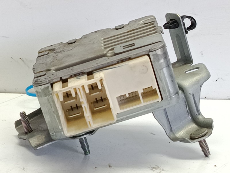 Recambio de modulo electronico para toyota yaris (_p9_) 1.3 vvt-i (scp90_) referencia OEM IAM 896500D110  