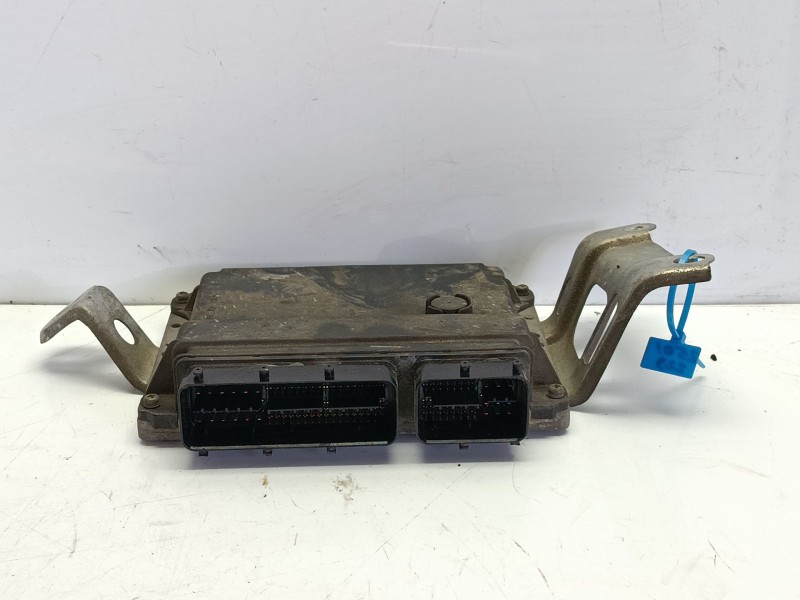 Recambio de centralita motor uce para toyota yaris (_p9_) 1.3 vvt-i (scp90_) referencia OEM IAM 896610D311  