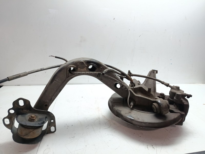 Recambio de mangueta trasera izquierda para bmw 3 (e46) 320 d referencia OEM IAM 33326774777  