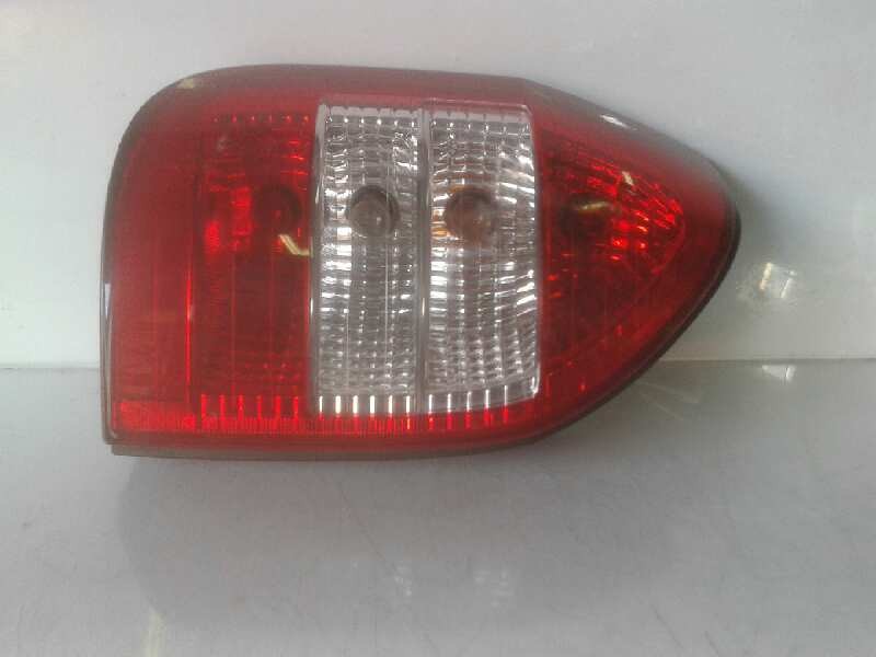 Recambio de piloto trasero izquierdo para opel zafira a elegance referencia OEM IAM 6223027  
