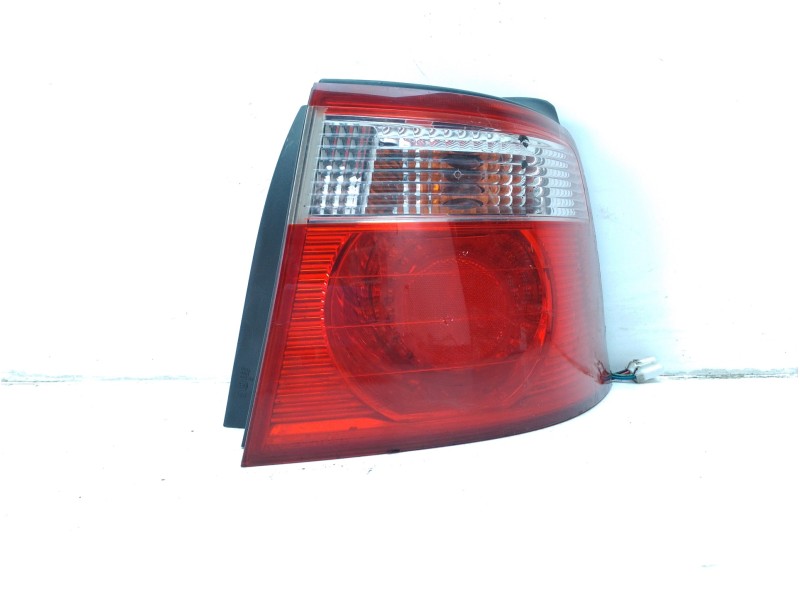 Recambio de piloto trasero derecho para kia carens 2.0 turbodiesel cat referencia OEM IAM K2JB51150  