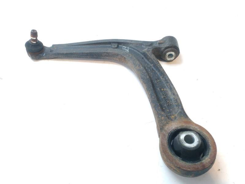 Recambio de brazo suspension inferior delantero derecho para fiat 500 cabrio (150) referencia OEM IAM 50709580  