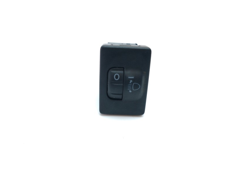 Recambio de interruptor para toyota hilux (kun) cabina doble dlx 4x4 referencia OEM IAM 841520K060  
