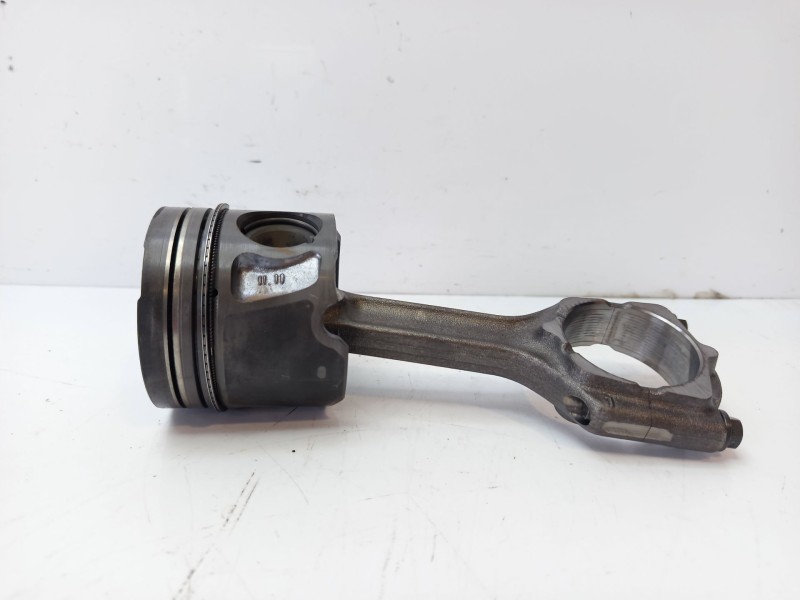 Recambio de piston para opel insignia a (g09) 2.0 cdti (68) referencia OEM IAM 55574797  