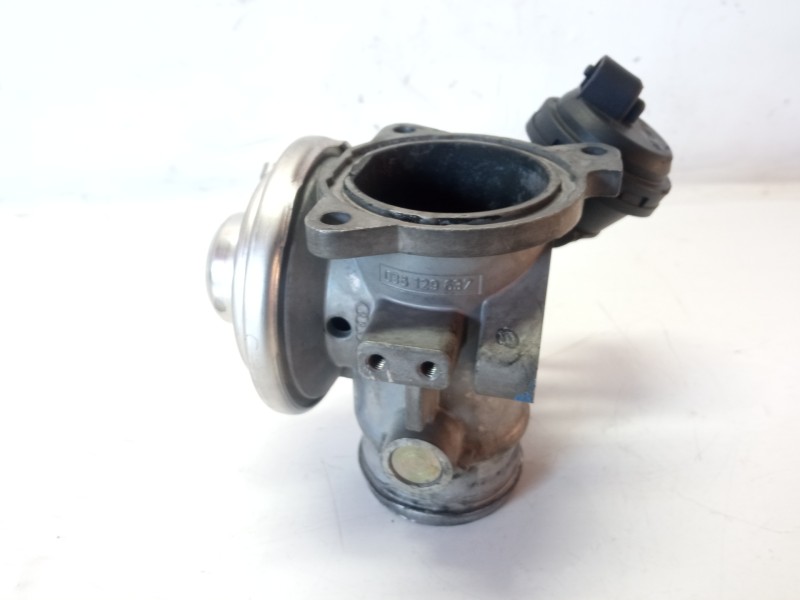 Recambio de valvula egr para volkswagen golf iv variant (1j5) 1.9 tdi referencia OEM IAM 38131501E 38129637 