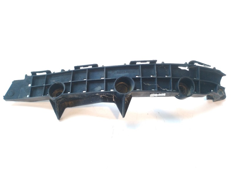 Recambio de molduras traseras para toyota c-hr referencia OEM IAM 52575F4010  