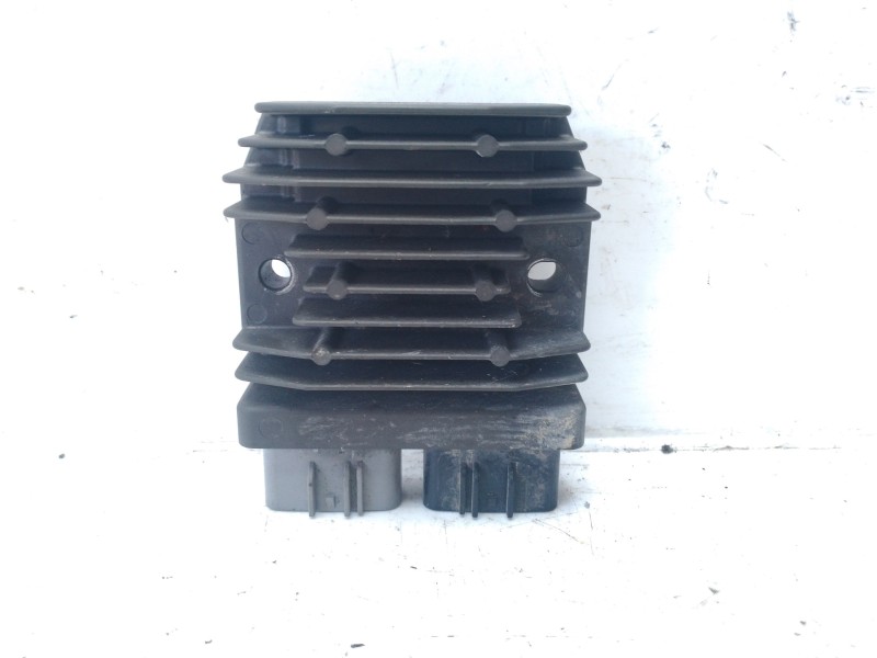 Recambio de modulo electronico para yamaha mt-09 (7.2013) referencia OEM IAM 1D78196001  