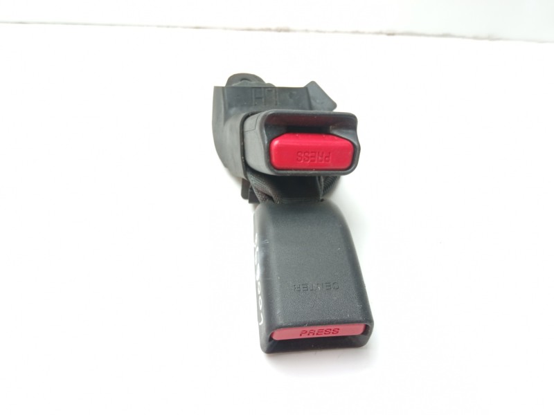 Recambio de cinturon seguridad trasero para toyota yaris active referencia OEM IAM 73480K0010C0 309104610AA 