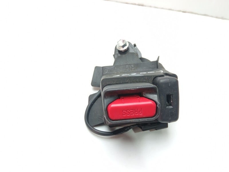 Recambio de cinturon seguridad trasero para toyota yaris active referencia OEM IAM 73380K0010C0  