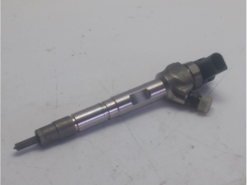 Recambio de inyector para audi a6 berlina (4f2) referencia OEM IAM 04L130277AE  