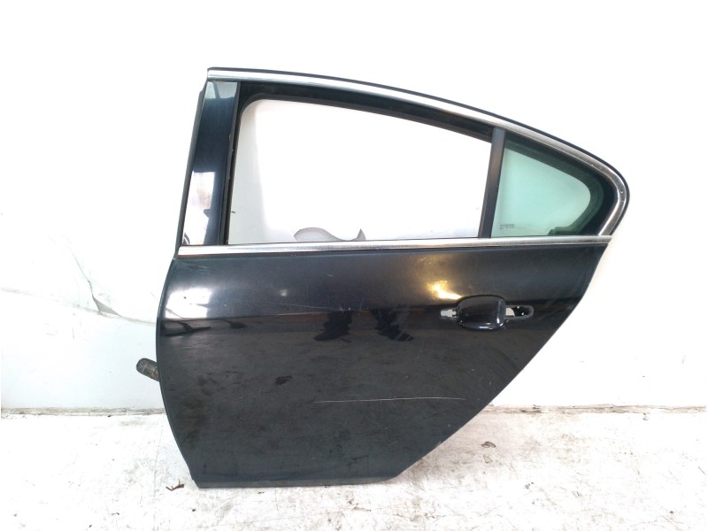 Recambio de puerta trasera izquierda para opel insignia berlina cosmo referencia OEM IAM 22796347  