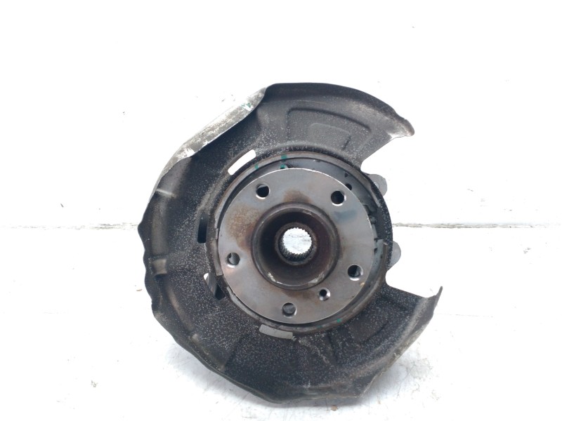 Recambio de mangueta trasera izquierda para bmw x5 (e70) xdrive 30 d referencia OEM IAM 677098306  