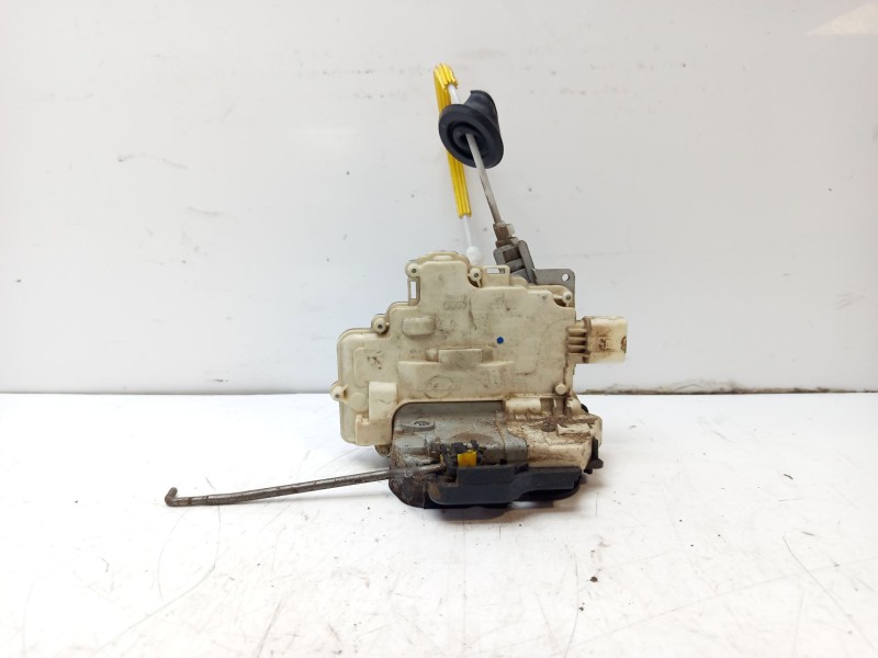Recambio de cerradura puerta delantera derecha para audi a3 (8p1) 2.0 tdi 16v referencia OEM IAM 4F1837016  