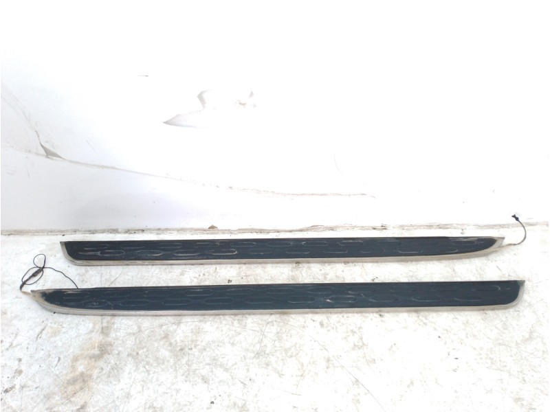 Recambio de estribos laterales para land rover range rover velar velar referencia OEM IAM VPLYP0325 J8AM16490AA 