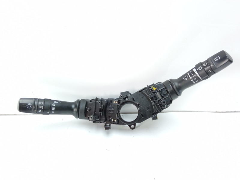 Recambio de mando multifuncion para hyundai i30 (gd) style referencia OEM IAM 3753MA2210  