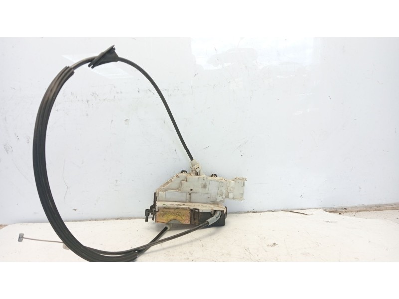 Recambio de cerradura puerta delantera derecha para citroën c4 berlina referencia OEM IAM 9136EV  