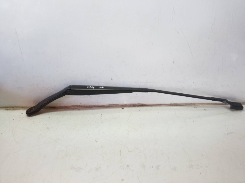 Recambio de brazo limpia delantero izquierdo para citroën ds4 referencia OEM IAM 9687490380  