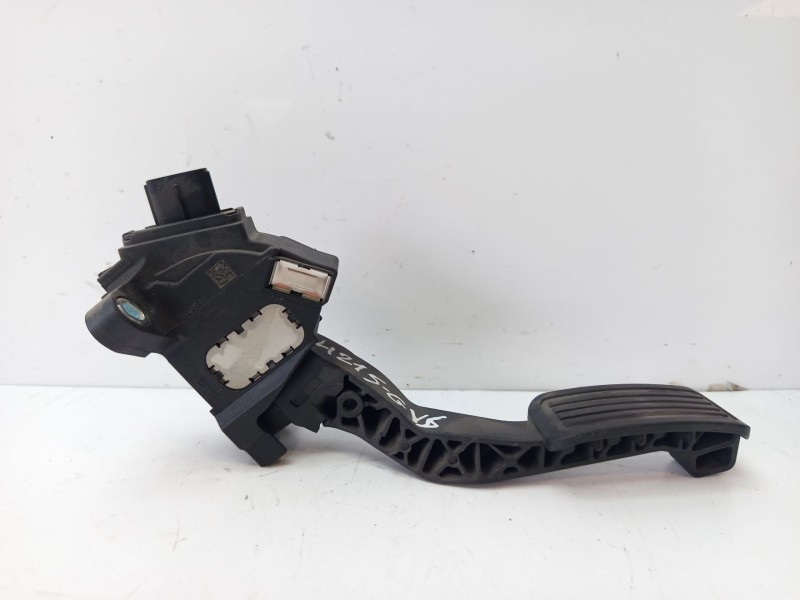 Recambio de pedal acelerador para toyota yaris 1.3 16v cat referencia OEM IAM 781100D011  