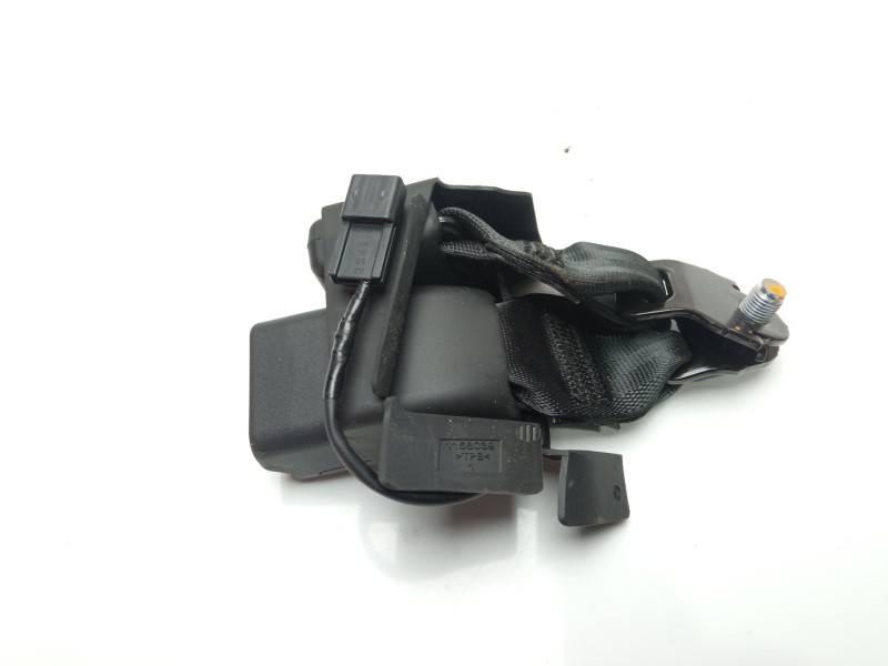 Recambio de cinturon seguridad trasero para toyota yaris 1.5 16v cat referencia OEM IAM 73380K0010C0  