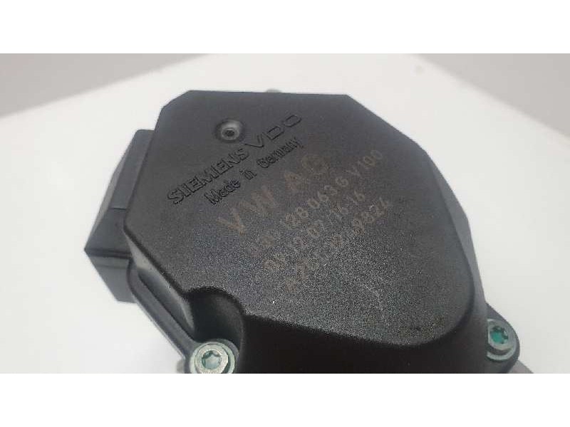 Recambio de caja mariposa para seat leon (1p1) stylance / style referencia OEM IAM 03G128063G A2C53249824 
