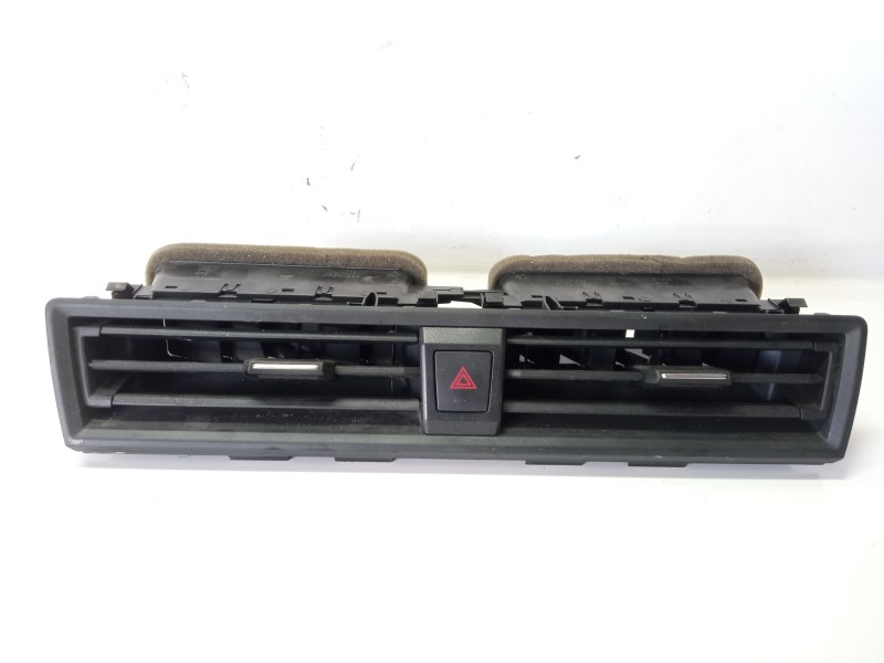 Recambio de rejilla delantera para seat ibiza (kj1) xcellence referencia OEM IAM 6F0819110H 6F0819110H 