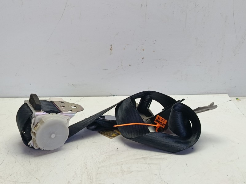 Recambio de cinturon seguridad trasero izquierdo para toyota yaris (_p9_) 1.3 vvt-i (scp90_) referencia OEM IAM 733700D091C0  