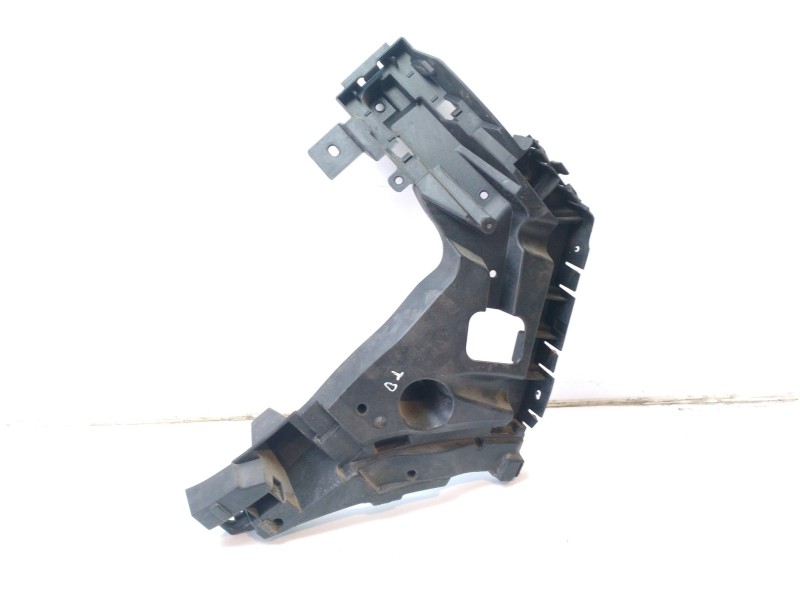 Recambio de molduras traseras para volvo xc 40 business plus awd referencia OEM IAM 31690706  