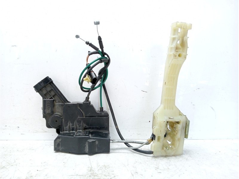 Recambio de cerradura puerta delantera izquierda para kia magentis emotion referencia OEM IAM 813102G010  