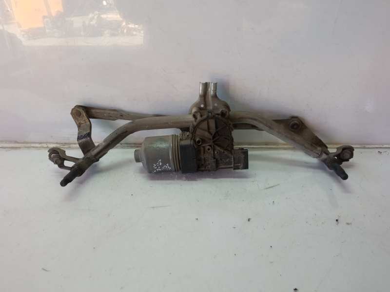 Recambio de motor limpia delantero para peugeot 207 xs pack referencia OEM IAM 0390241540  