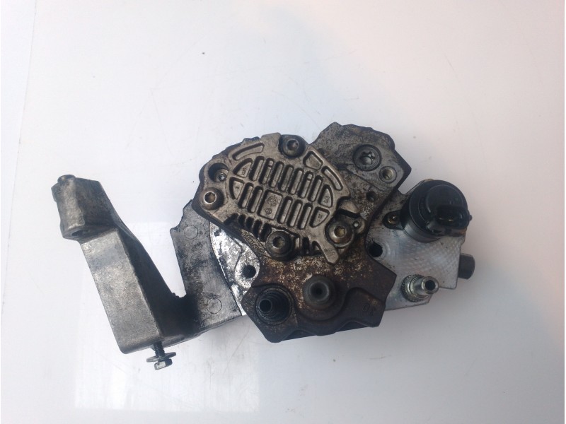 Recambio de bomba inyeccion para ford focus berlina (cap) ambiente (d) referencia OEM IAM 1566426 9651844380 
