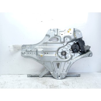 ELEVALUNAS DELANTERO IZQUIERDO 824012G010 824702G120 