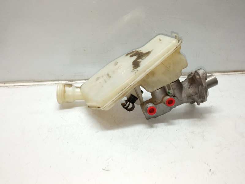 Recambio de bomba freno para peugeot 208 gti referencia OEM IAM 32069745  