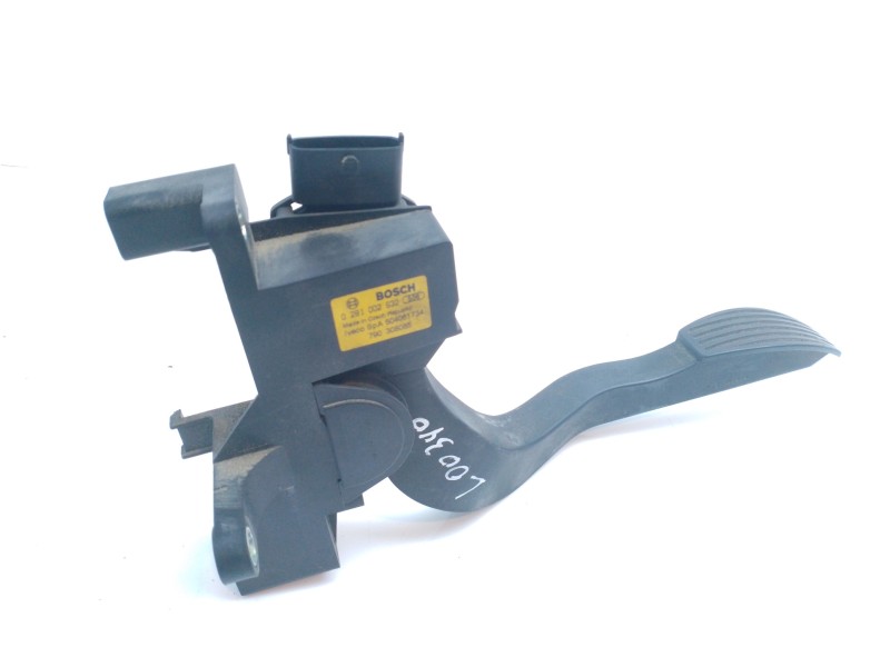 Recambio de pedal acelerador para iveco daily caja cerrada (2006 =>) 3.0 diesel referencia OEM IAM 504061734  