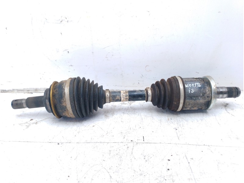 Recambio de transmision delantera izquierda para toyota hilux (kun) cabina doble dlx 4x4 referencia OEM IAM 434300K080  