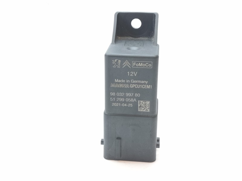 Recambio de caja precalentamiento para toyota proace 1.6 16v turbodiesel cat referencia OEM IAM 9803299780  