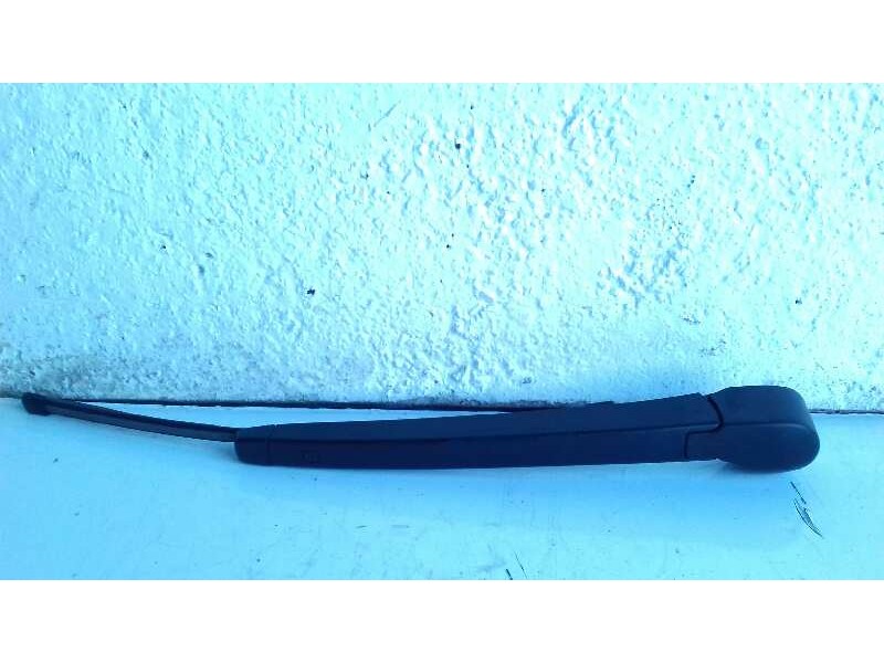 Recambio de brazo limpia trasero para skoda fabia like referencia OEM IAM 5G9955707  