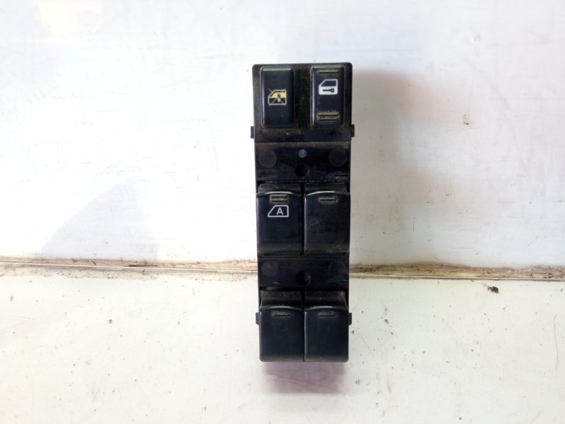 Recambio de mando elevalunas delantero izquierdo para nissan x-trail (t31) referencia OEM IAM   