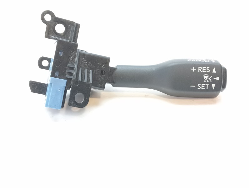 Recambio de mando volante para toyota yaris active referencia OEM IAM 18A174  
